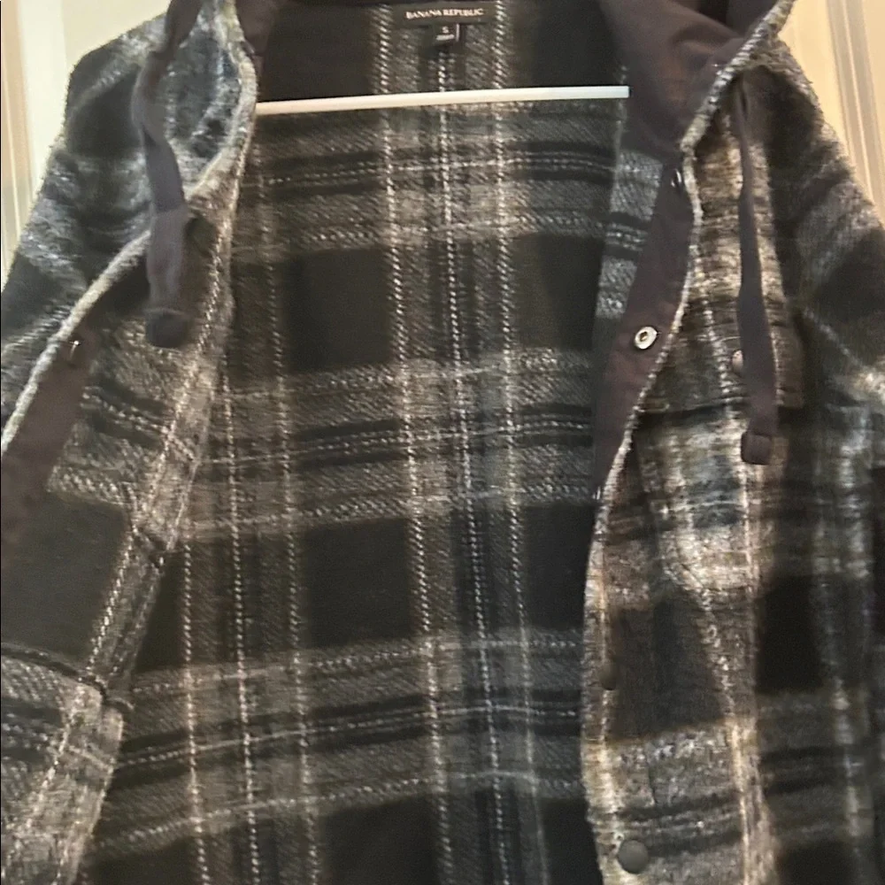 Banana Republic Plaid Hooded snap Jacket poly wool blend front pockets size S